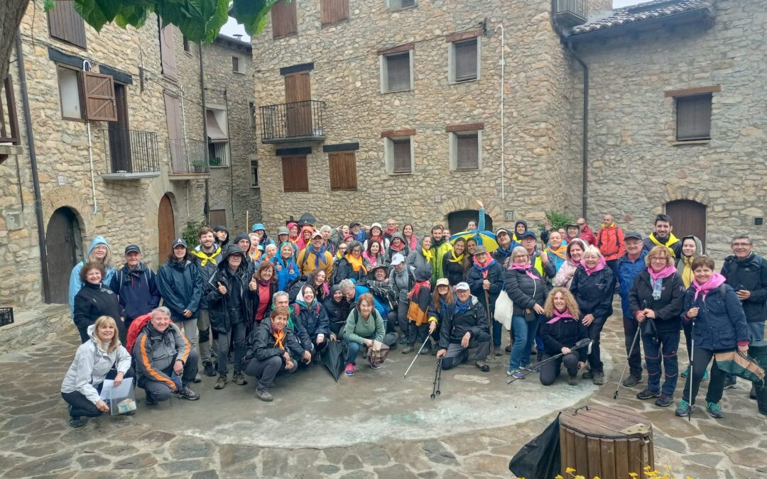 La XII cursa dels Mocadors recorre les masies de Sapeira.