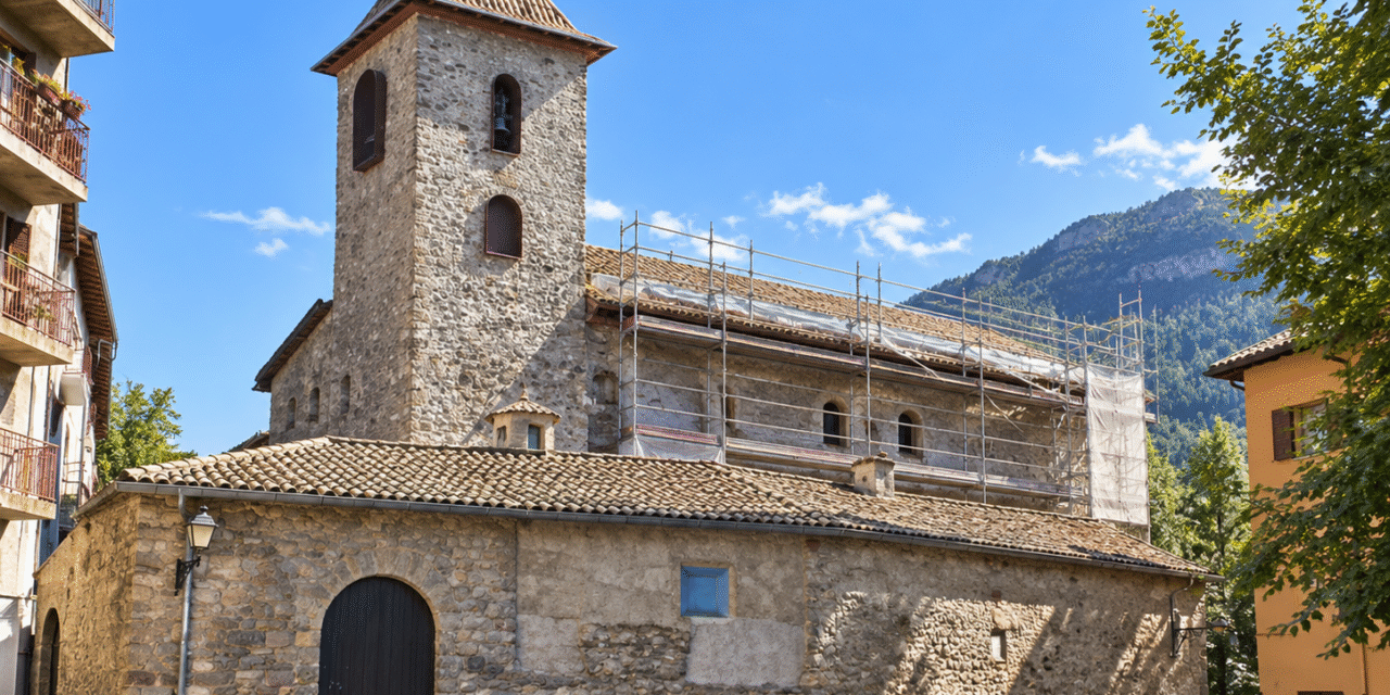 L’Església Vella del Pont de Suert renova la teulada
